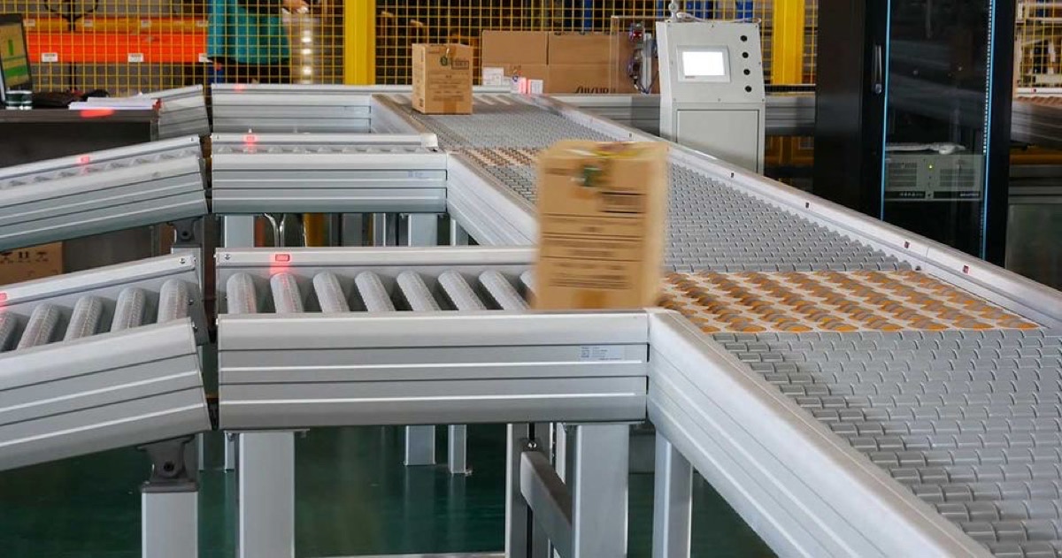 Förderverteilung, ZPC-Rollenförderer, OTU-omnidirektionale Transfereinheiten für Verteilungslinien, Avancon-Rollenförderersystem in der Logistik